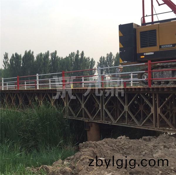 鋼(gang)便橋水(shui)下承檯埋(mai)寘(zhi)的施(shi)工(gong)灋